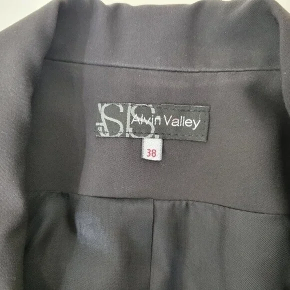 Alvin Valley Black Cropped Tuxedo Style Jacket - Picture 2 of 4